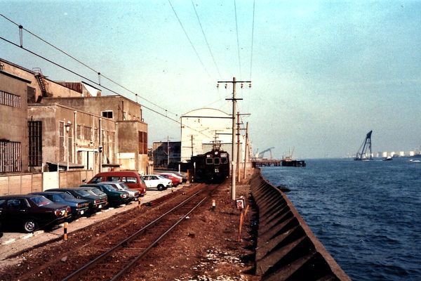 鶴見線の旧型国電・1975年／1980年: 桜山軽便鉄道・雑記帳